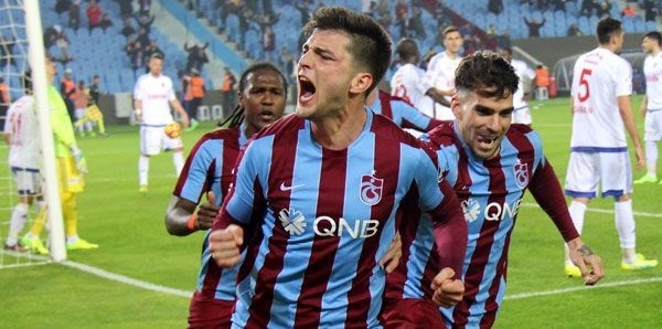 FİFA listesine damga vuran 20 Türk futbolcu 11