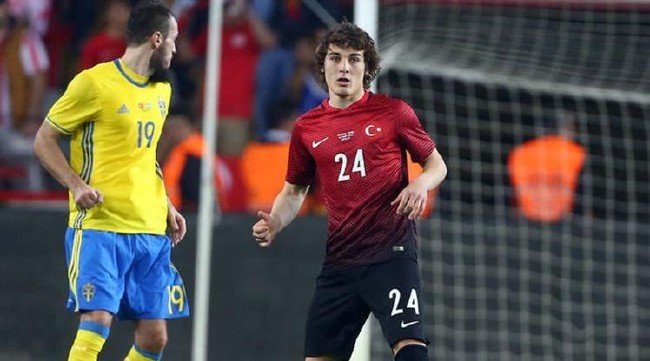 FİFA listesine damga vuran 20 Türk futbolcu 15