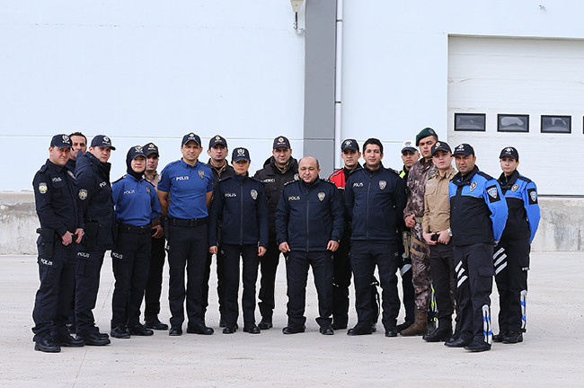 Emniyet'te üniforma reformu 53