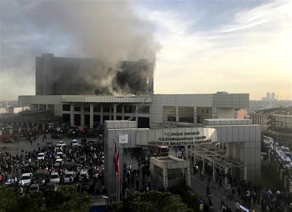 Korkutan yangından kareler 27