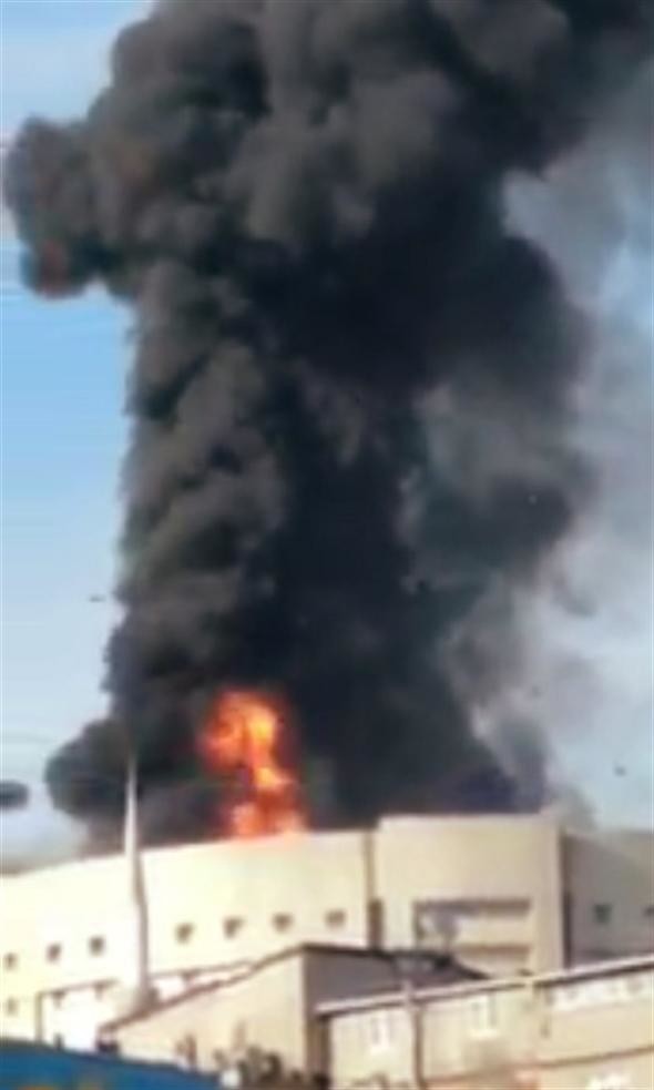 Korkutan yangından kareler 11