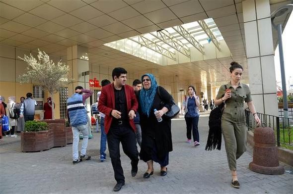 Korkutan yangından kareler 30