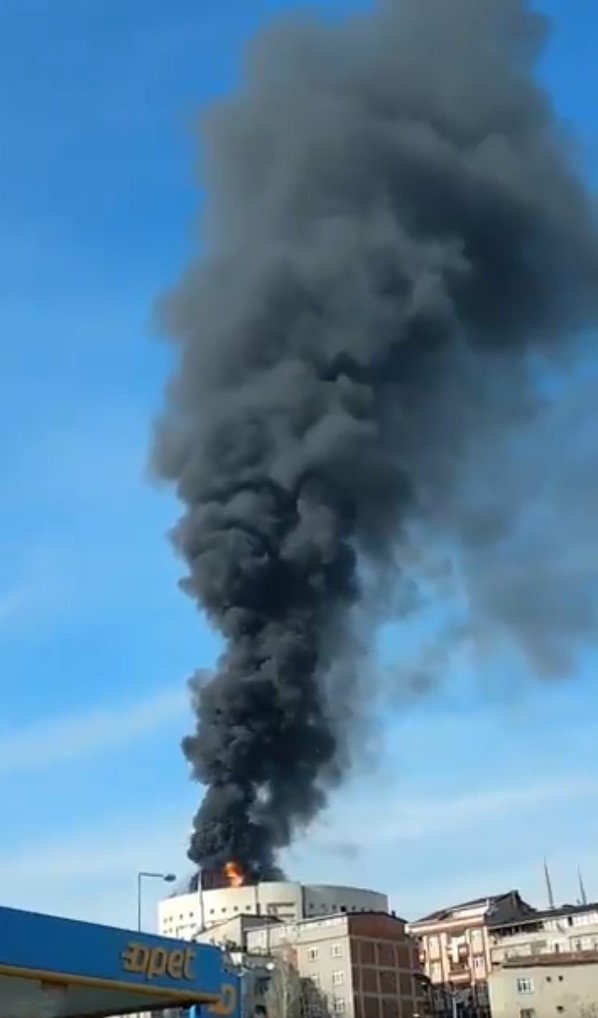 Korkutan yangından kareler 47