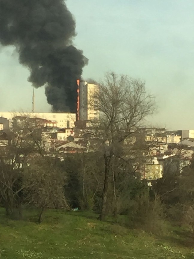 Korkutan yangından kareler 49