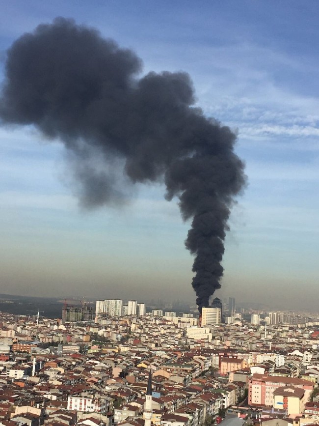 Korkutan yangından kareler 63