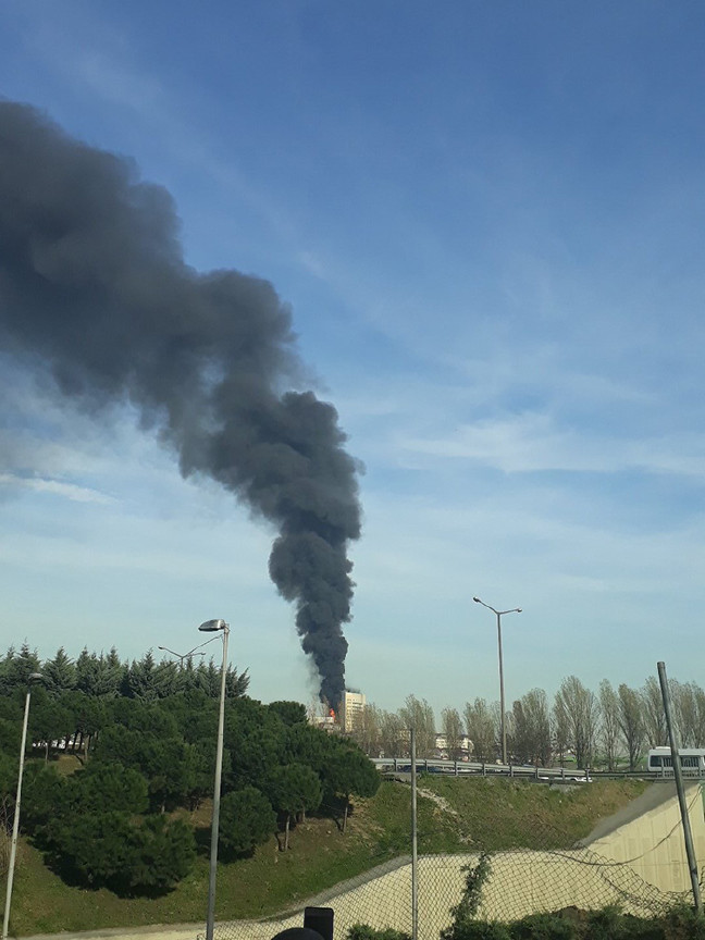 Korkutan yangından kareler 74