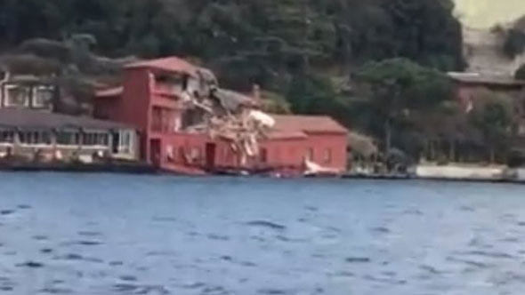 Tarihi yalı kaza sonrası bu hale geldi 11