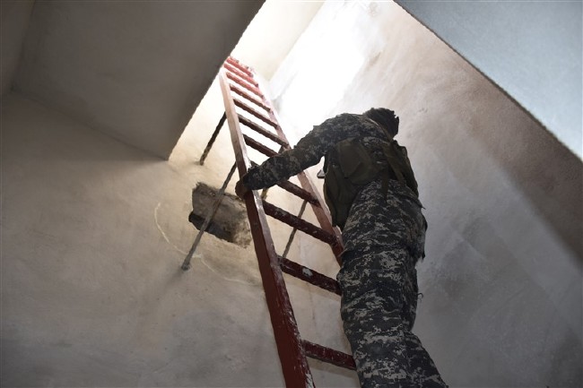 Afrin'de 1000 terörist kapasiteli dev yer altı karargahı 12