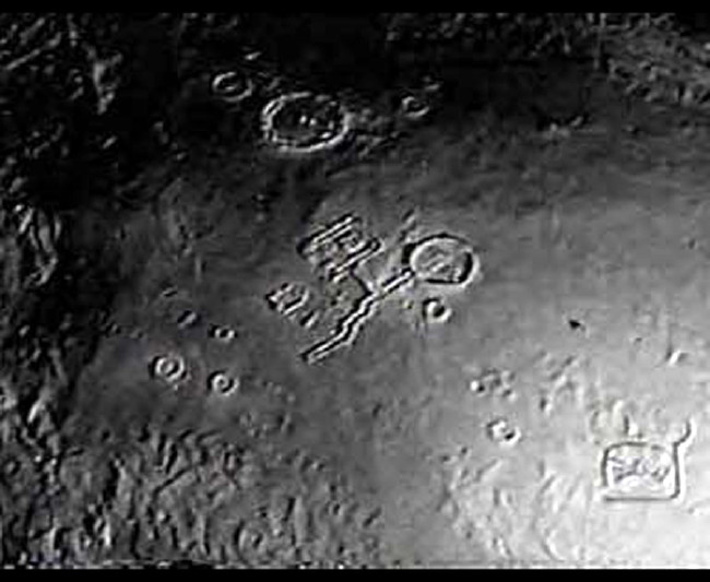 Mars ve Ay'da ilginç görüntüler 31