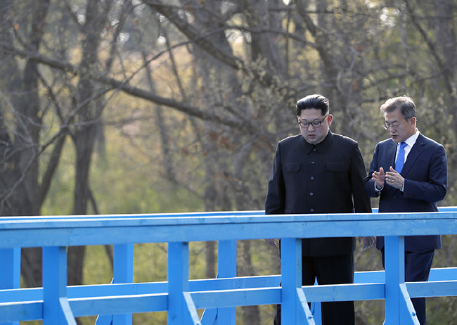 Tarihi zirvede ilk kez basının önüne geçti 1