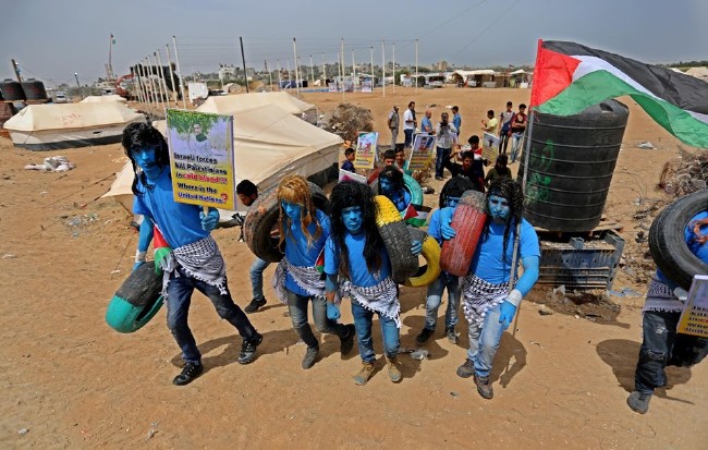 Gazze'de Avatar'lı protesto 16