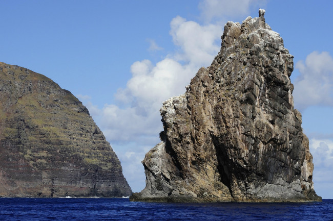 Dünyanın en gizemli adasında yatan sır 9