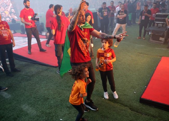 Şampiyon Galatasaray! Kutlamalardan renkli görüntüler 9