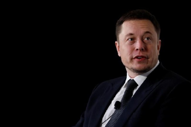 Ford'un CEO'su Elon Musk'un başarısını ti'ye aldı 11
