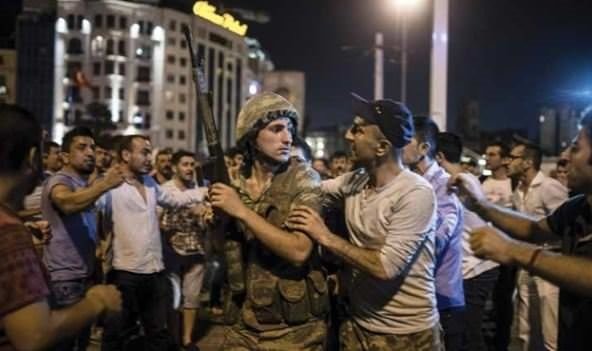 15 Temmuz'un unutulmayan fotoğrafları 12