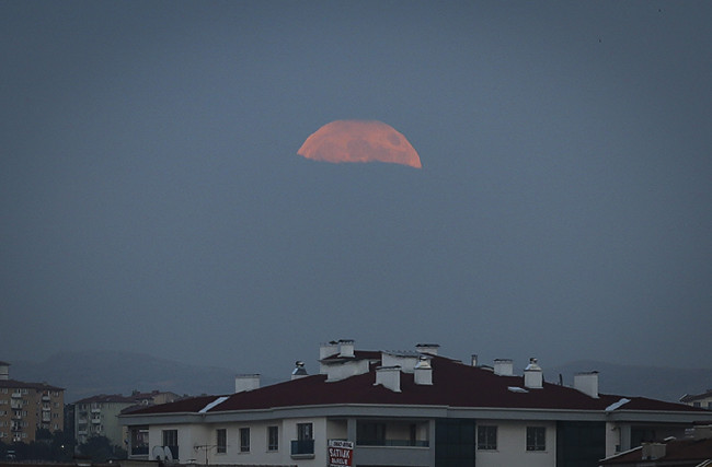 Kanlı Ay Tutulması'ndan nefes kesen kareler 39
