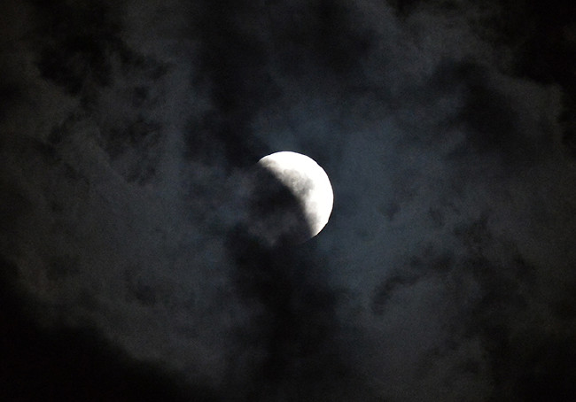 Kanlı Ay Tutulması'ndan nefes kesen kareler 16