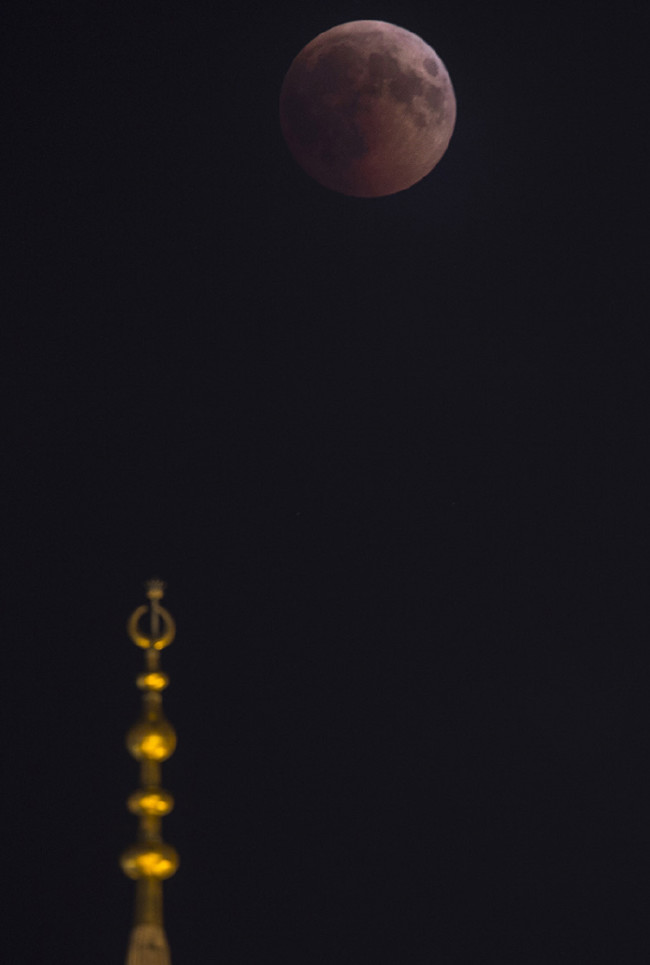 Kanlı Ay Tutulması'ndan nefes kesen kareler 17