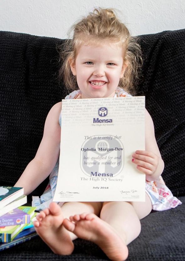 Einstein ve Stephen Hawking'i geride bıraktı 6