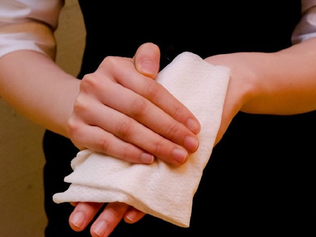 Kullanmak istemeyeceksiniz! Islak mendilin zararları... 1