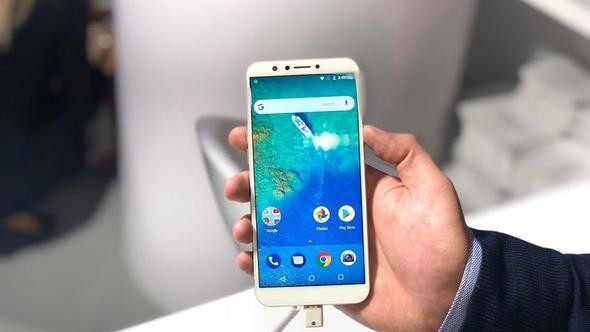 İşte en iyi yerli telefonlar 13