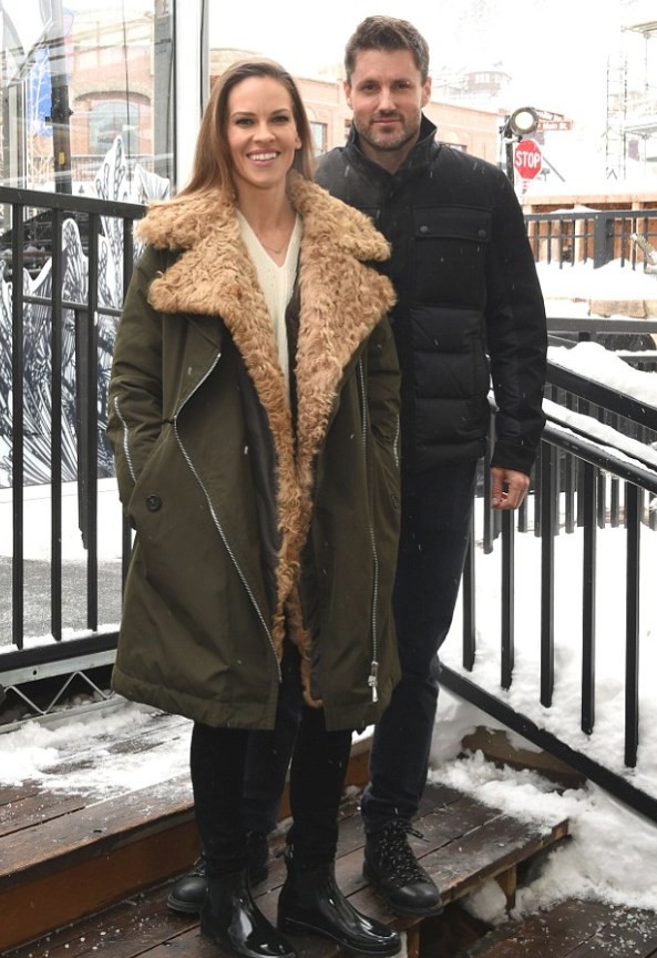 Hilary Swank ve Philip Schneider evlendi 1