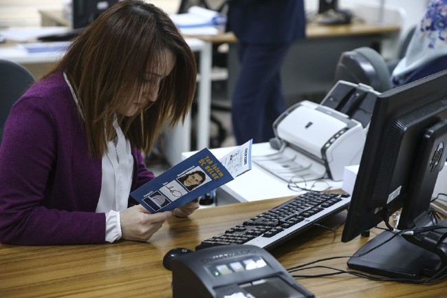 Pasaport ve ehliyette başvurular nasıl yapılır? 12