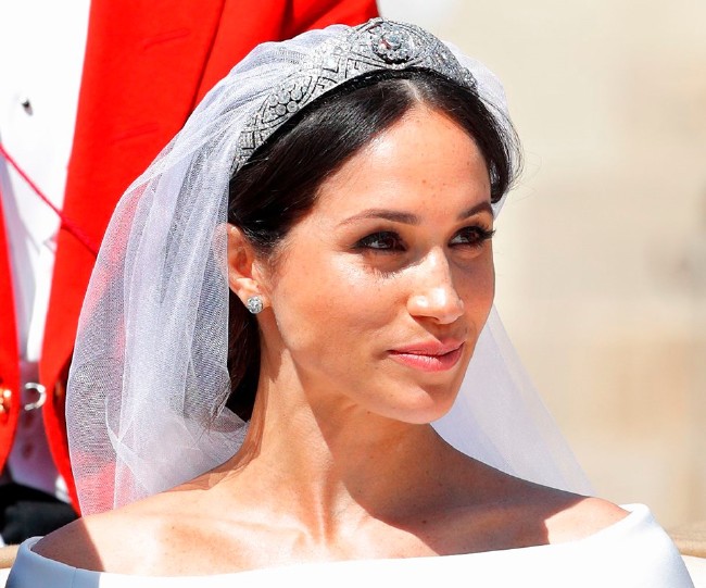 Meghan Markle'ın gelinliği görücüye çıkıyor 3