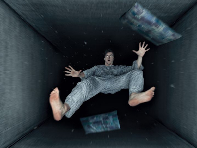 Uyurken birden boşluğa düşme hissi neden olur? 1