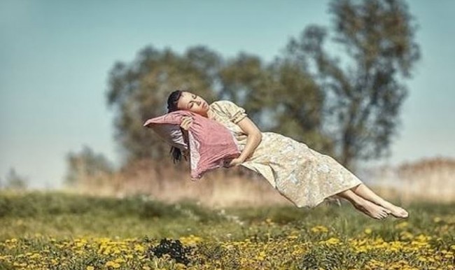 Uyurken birden boşluğa düşme hissi neden olur? 7