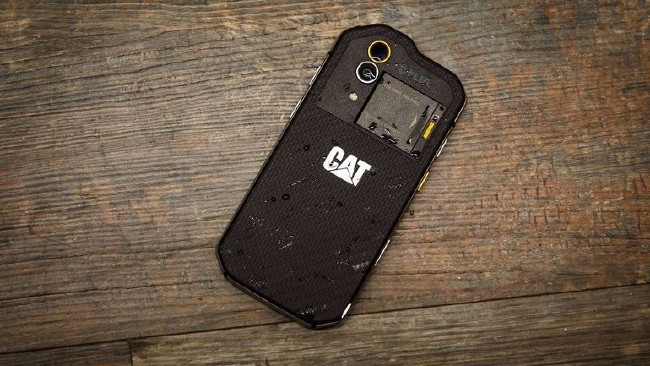 İşte dünyanın en pahalı 'akılsız' telefonu 17