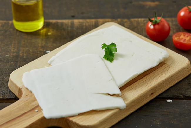 Kaşar peyniri ile tost peyniri arasındaki fark nedir? 9