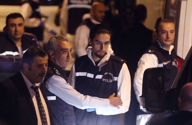 Türk polisi Suudi Konsolosluğu'nda 16