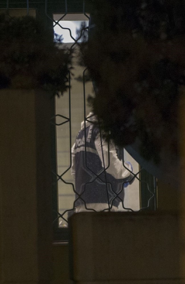 Türk polisi Suudi Konsolosluğu'nda 26