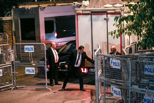 Türk polisi Suudi Konsolosluğu'nda 7