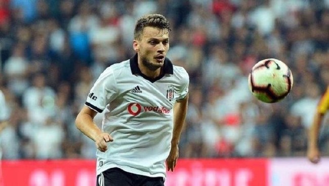 Sezon sonu sözleşmesi bitecek futbolcular 28