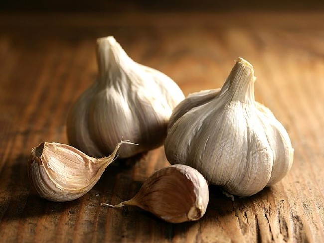 Meğer yanlış biliyormuşuz: Sarımsak yutmak... 11