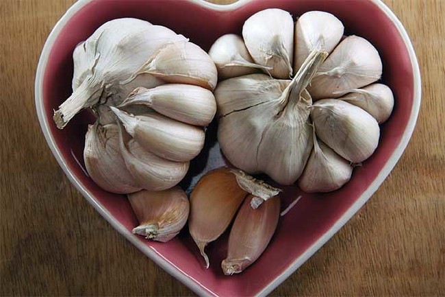 Meğer yanlış biliyormuşuz: Sarımsak yutmak... 16