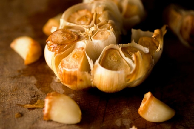 Meğer yanlış biliyormuşuz: Sarımsak yutmak... 13