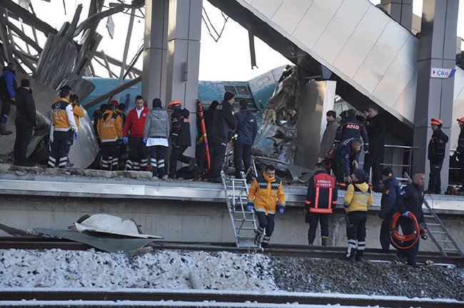 Hızlı tren kazasından kahreden kareler 62