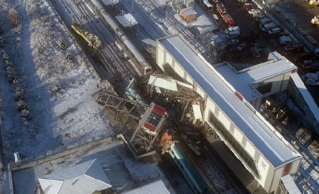 Hızlı tren kazasından kahreden kareler 36