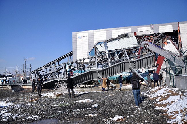 Hızlı tren kazasından kahreden kareler 17