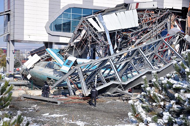 Hızlı tren kazasından kahreden kareler 6