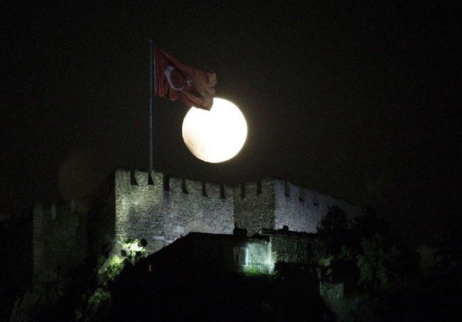 'Süper Kanlı Kurt Ay' için geri sayım başladı 13