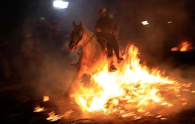 İspanya'da işkence gibi gelenek 24