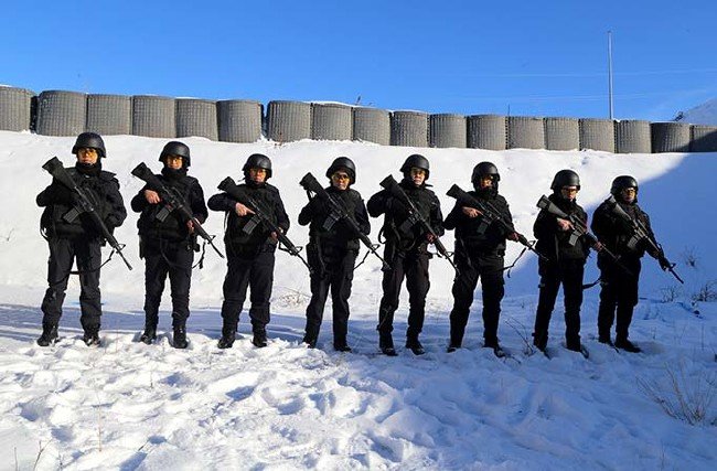 Afgan kadın polisler zorlu kış koşullarında mesleğe hazırlanıyor 12