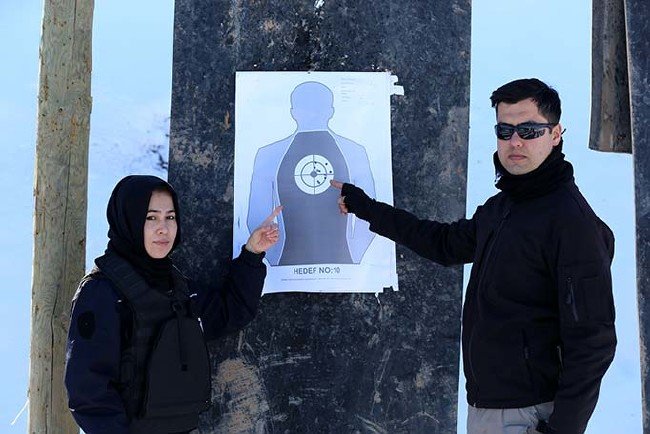 Afgan kadın polisler zorlu kış koşullarında mesleğe hazırlanıyor 46