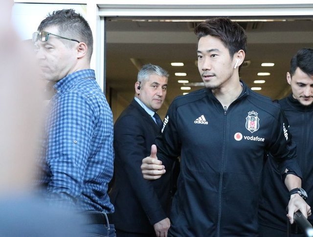Sosyal medya Kagawa ile yıkıldı 12