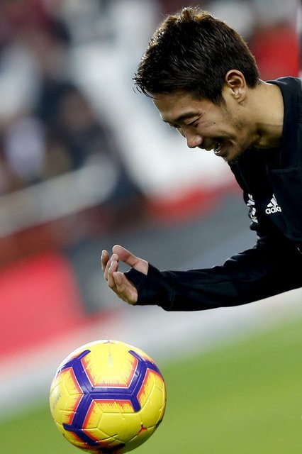 Sosyal medya Kagawa ile yıkıldı 13