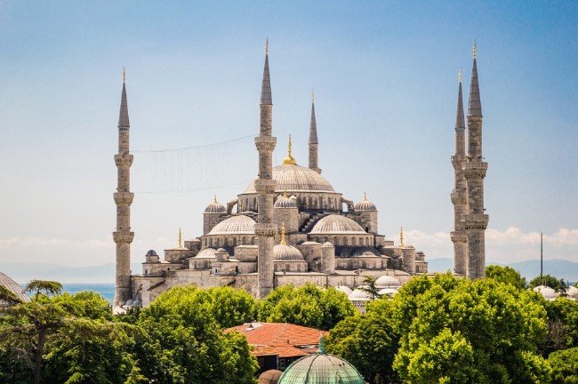 Sultan Ahmet Camii'nin neden 6 minaresi var? 12